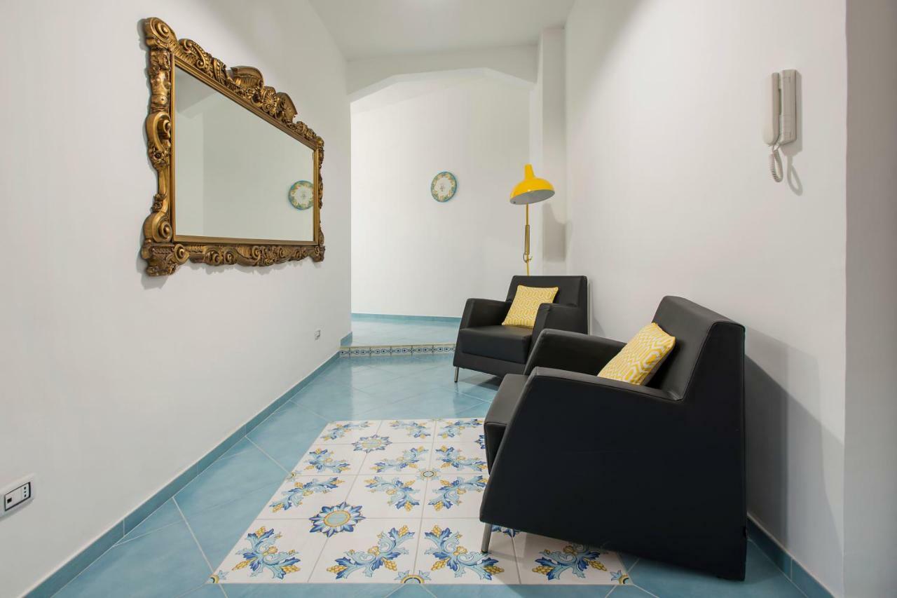 Ad Maiora Bed & Breakfast ซาแลร์โน ภายนอก รูปภาพ