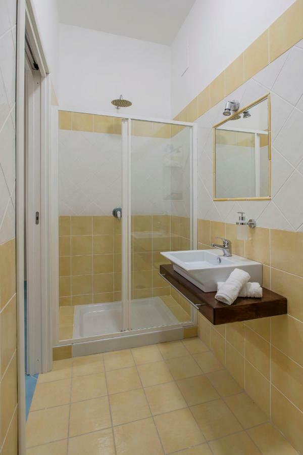Ad Maiora Bed & Breakfast ซาแลร์โน ภายนอก รูปภาพ