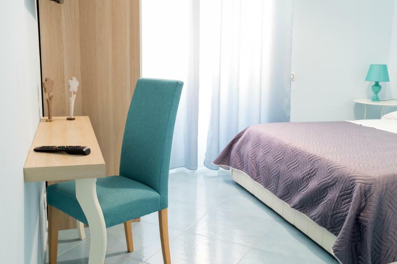 Ad Maiora Bed & Breakfast ซาแลร์โน ภายนอก รูปภาพ