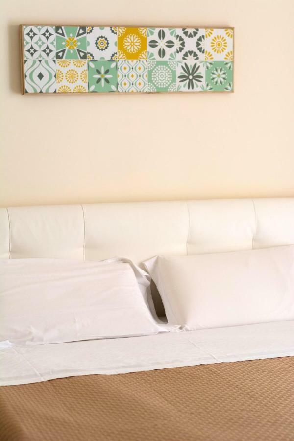 Ad Maiora Bed & Breakfast ซาแลร์โน ภายนอก รูปภาพ
